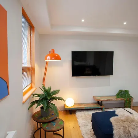 Higgihaus Cabot Mews #36 Fantastic Location アパート *