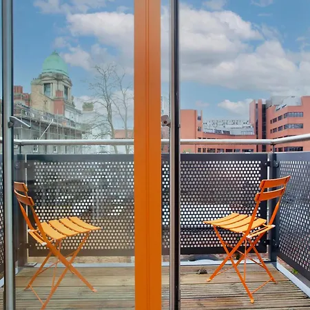 Higgihaus Cabot Mews #36 Fantastic Location * 布里斯托