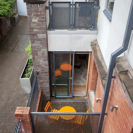 Higgihaus Cabot Mews #36 Fantastic Location * ブリストル