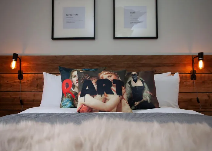 Higgihaus Cabot Mews #36 Fantastic Location Bristol