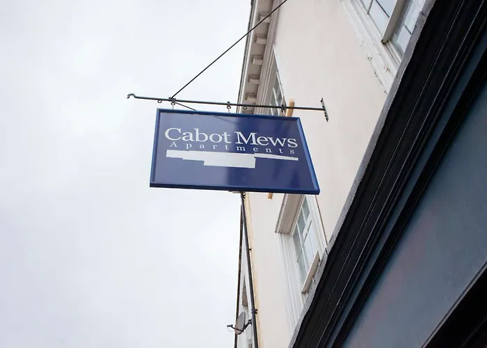 Higgihaus Cabot Mews #36 Fantastic Location * Bristol