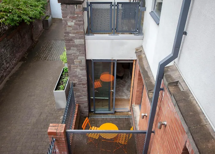 Higgihaus Cabot Mews #36 Fantastic Location * Bristol