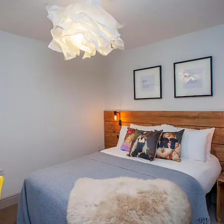 Higgihaus Cabot Mews #36 Fantastic Location Бристоль